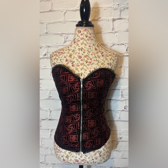 Black & Red Velvet Corset Size Small Lenght Pit - Picture 1 of 6